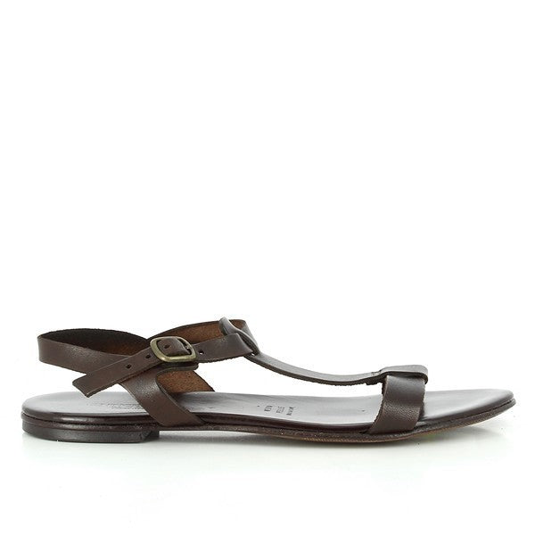 The Antichi Romani 111 Dark Brown Slingback Sandals feature a luxurious dark brown leather upper with a classic round toe and a sleek slingback design. The 1 cm heel-platform offers a subtle lift while maintaining a comfortable fit. Set against a neutral backdrop, the image highlights the sandals' refined leather and meticulous craftsmanship, showcasing their elegant Italian design and timeless appeal.