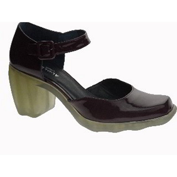 The Audley 17804 Burgundy Mid Heel Pumps feature a striking burgundy leather upper that exudes sophistication and elegance. The classic round toe shape complements the sleek design, making these pumps ideal for both professional and social occasions. With a comfortable 5cm mid-heel height, they offer a stylish lift without sacrificing stability. The soft leather lining ensures a comfortable fit for all-day wear, while the durable synthetic sole provides reliable traction.