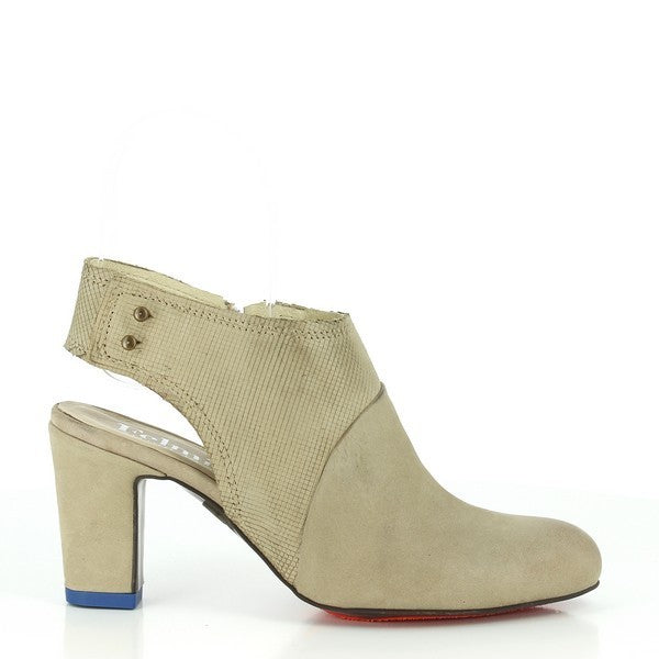 The side of the Felmini 9412 Beige Booties highlights the clean lines of the premium beige leather upper, the open-heel design, and the adjustable ankle fastening. The elegant 8cm heel-platform height adds sophistication while maintaining wearability.