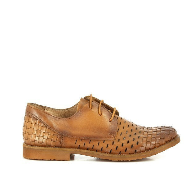 A clear side shot of the Felmini A120 tan lace-up shoes, showcasing the sleek leather upper with die-cut decorative details. The round toe shape and clean lines highlight the modern yet timeless design, making it a versatile addition to any wardrobe.