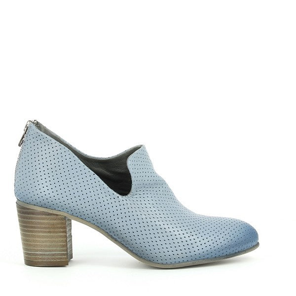 A clear, detailed shot showcasing the Felmini C232 Light Blue Booties from the side. The smooth leather upper and soft blue hue are highlighted, along with the clean silhouette and 6cm heel that provide an elegant lift. The round toe shape and subtle stitching details complete the refined look.