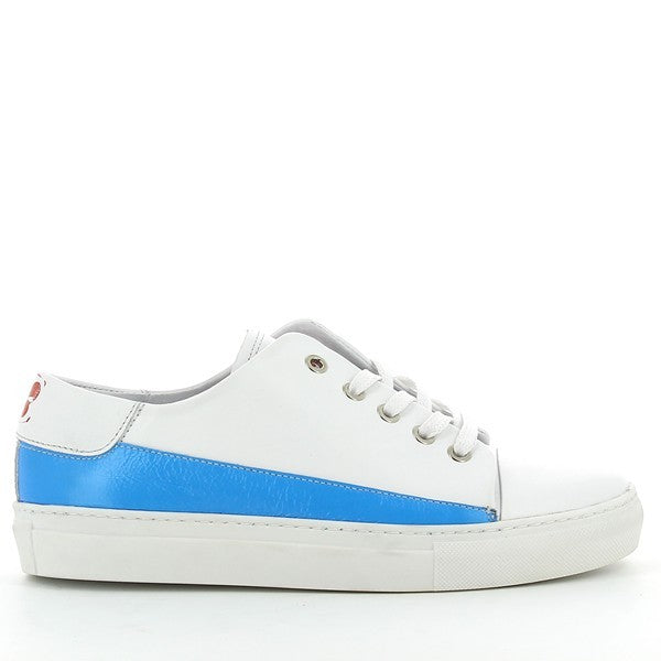 A full side view of the Felmini C333 White & Blue Sneakers, showcasing its sleek design. The white leather upper is complemented by the blue line detail running along the side, offering a contemporary, sporty vibe.