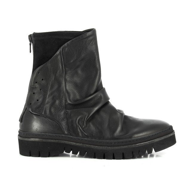 A clean and sleek profile of the Forte W167102 Black Ankle Boots, showcasing the smooth leather upper and the classic round toe design.