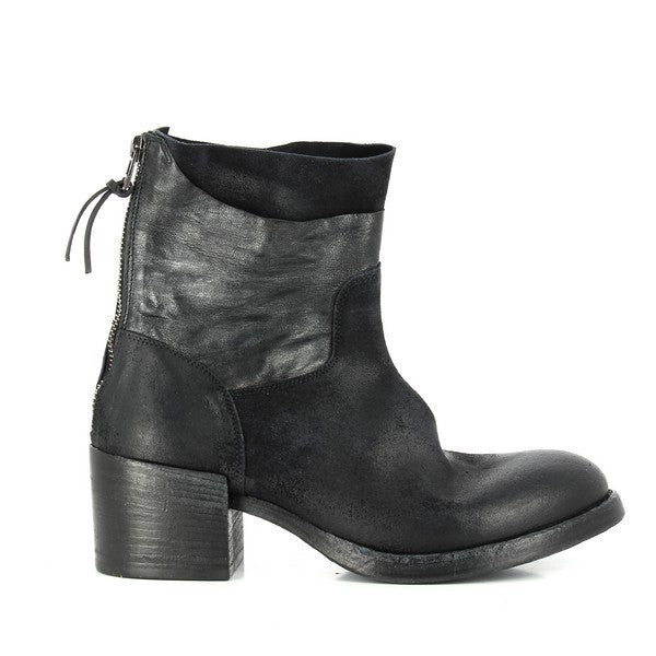 A clean and elegant profile of the Forte W175100 Black Ankle Boots showcasing the smooth leather upper, sleek silhouette, and round toe design for a sophisticated look.