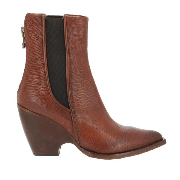 A clean profile of the Terra Brown ankle boot showcasing its premium leather upper, round toe, 7.5 cm heel, and the elastic bands on the side.