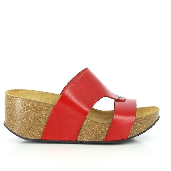 A side profile of Plakton's 275171 Red Wedges, highlighting the smooth leather upper and adjustable strap with a silver buckle for a stylish fit.