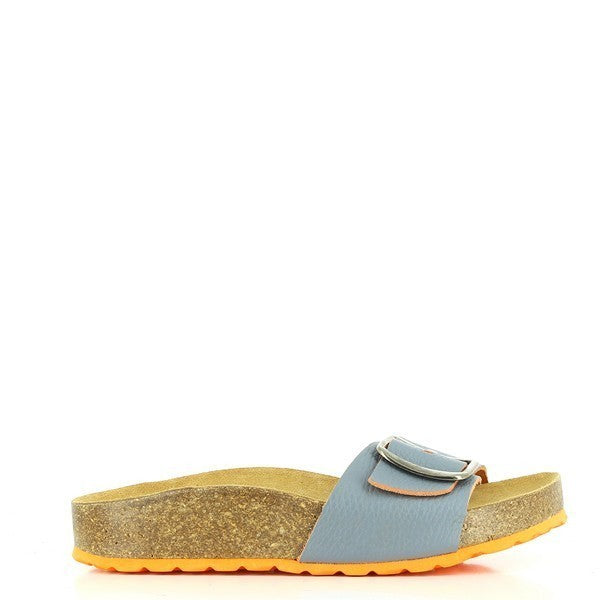 A sleek side profile of Plakton's 341018 Grey Slides showcasing the premium leather upper and elegant golden buckle. The 2.5 cm heel-platform provides subtle elevation and comfort.