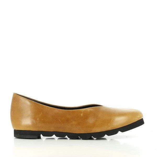 Yuko Imanishi 76150-2 ALMOND