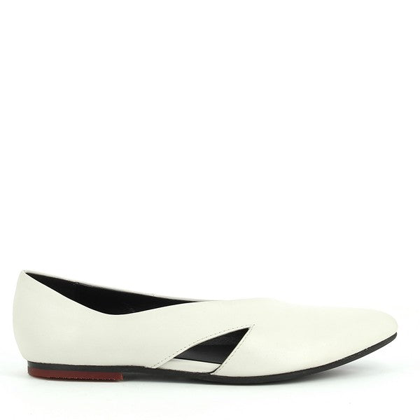 Yuko Imanishi 701045 WHITE