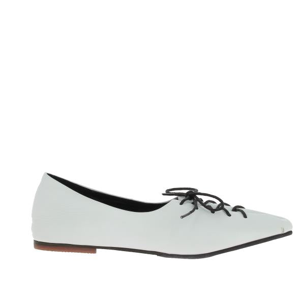 Yuko Imanishi 721081 WHITE