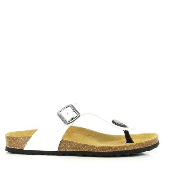 Delve into comfort and craftsmanship with Plakton's 101671 White Thong Sandals. Designed with a leather lining and anti-bacterial insole, your feet stay fresh and supported all day.