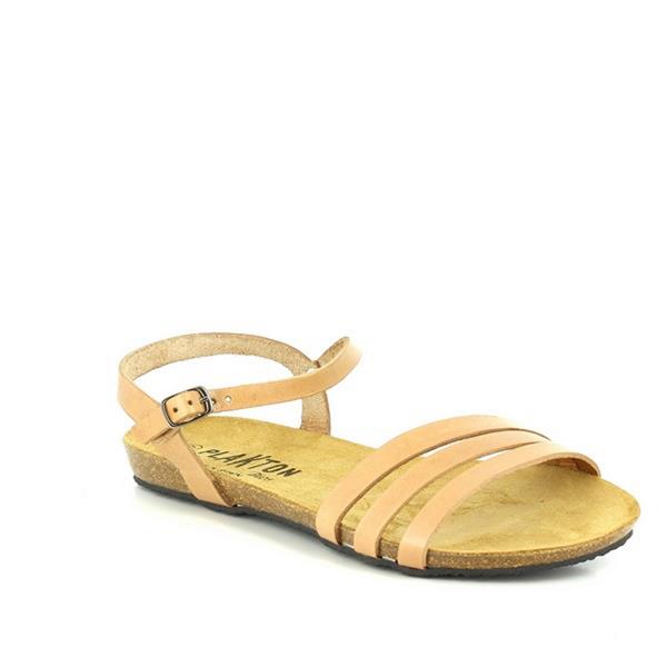 Capture the stylish angle of Plakton's 575080 Beige Slingback Sandals, highlighting its ergonomic cork sole and adjustable hook-and-loop fasteners for a personalized fit.