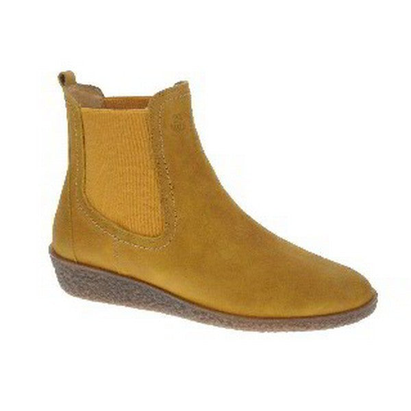 A pair of 24 Hrs 22647 Tan Ankle Boots displayed with elegance. These boots feature a high-quality leather upper with elastic sides for easy slip-on and a snug fit. The cozy fur lining adds warmth, while the flat 1 cm heel ensures comfort. Handcrafted in Spain, these boots combine style and durability seamlessly.