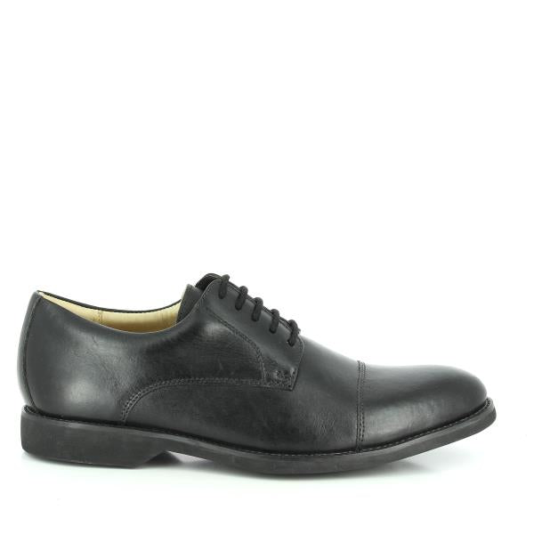 A sleek black Oxford shoe with smooth leather, showcasing its elegant and polished surface. The profile highlights the curved silhouette, clean stitching, and the round toe shape. The shoe has a low, 2cm heel and a structured yet flexible appearance.