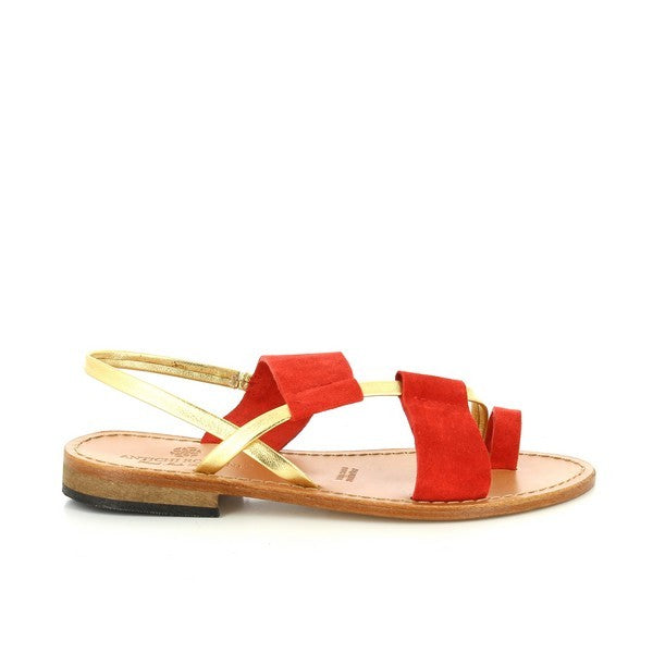 A detailed close-up of the Antichi Romani 2029 Coral & Gold Slingback Thong Sandals. The image highlights the vibrant coral leather upper with a sleek gold accent along the thong strap. The adjustable slingback strap is visible, showcasing its high-quality craftsmanship. The round toe design is clearly shown, along with the subtle 2 cm platform heel, adding a slight elevation. The soft leather lining is noticeable, emphasizing comfort, while the synthetic sole contrasts elegantly with the rich leather upper