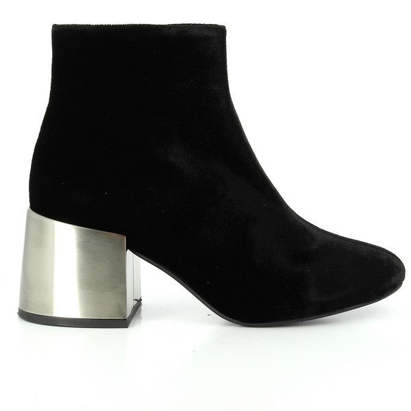 Lokas 4758 BLACK